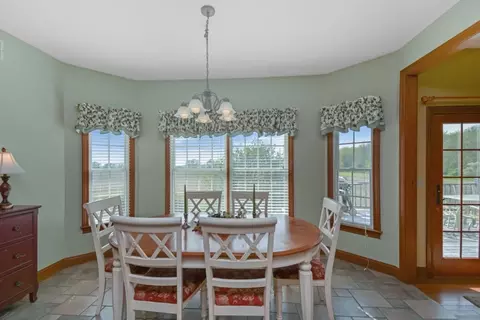 Dining - 3 Stonehedges Ct, Bloomington, IL 61705 photo 2 of 11