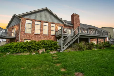 Exterior - 3 Stonehedges Ct, Bloomington, IL 61705 photo 5 of 11