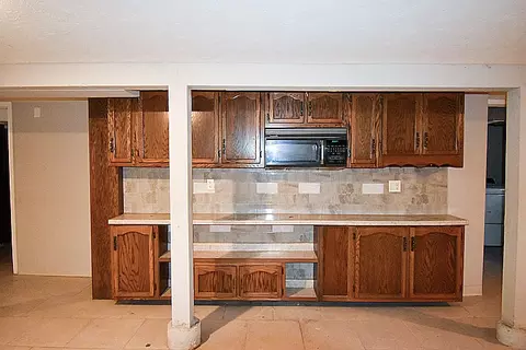 Kitchen - 3218 Sherman St, Springfield, IL 62703 photo 2 of 2
