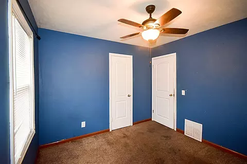 Bedroom - 3218 Sherman St, Springfield, IL 62703 photo 2 of 4