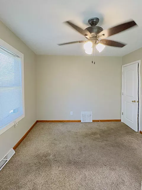 Bedroom - 3218 Sherman St, Springfield, IL 62703 photo 4 of 4