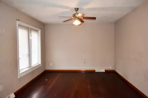 Living - 3218 Sherman St, Springfield, IL 62703 photo 1 of 3