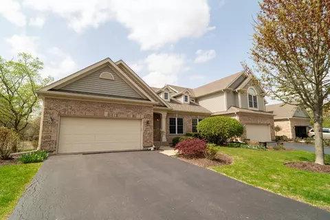 3931 Willow View Dr, Lake In The Hills, IL 60156