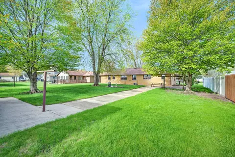 Exterior - 308 N Cedar St, Gardner, IL 60424 photo 3 of 6