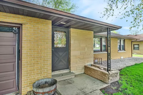 Exterior - 308 N Cedar St, Gardner, IL 60424 photo 6 of 6