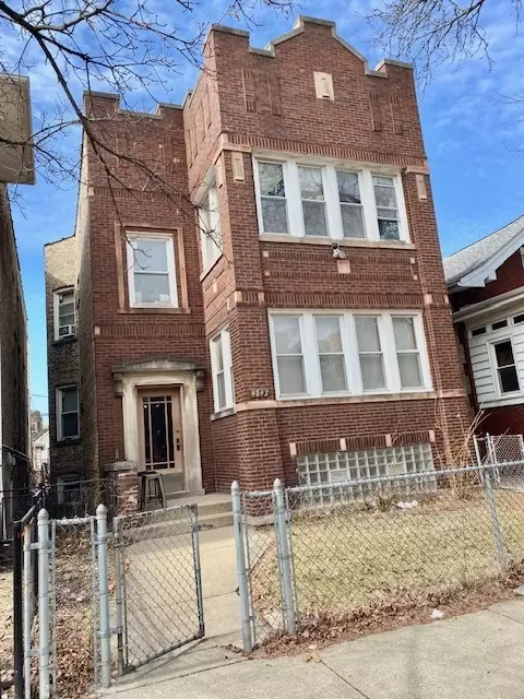 4842 N Avers Ave, Chicago, IL 60625