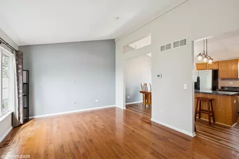 Living - 4724 W Iris Ln, Monee, IL 60449 photo 2 of 2