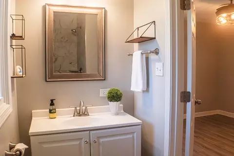 Bath - 227 E 6th St, Lockport, IL 60441 photo 2 of 4