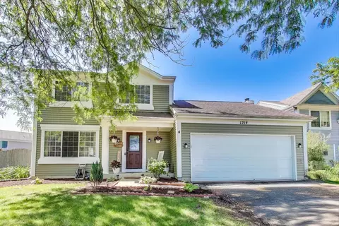 1214 Lone Oak Trl, Aurora, IL 60506