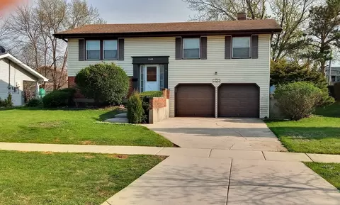 1285 Nottingham Ln, Hoffman Estates, IL 60169