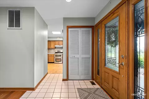 Entry Way - 911 E Main St, Plano, IL 60545 photo 1 of 2