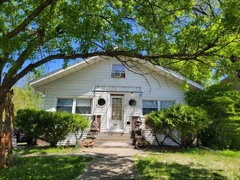 912 S Main St, Bloomington, IL 61701 photo 1