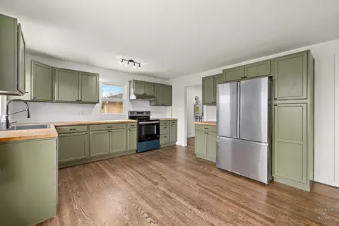 912 Laguna Dr, Mchenry, IL 60051 photo 13