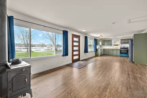 912 Laguna Dr, Mchenry, IL 60051 photo 10