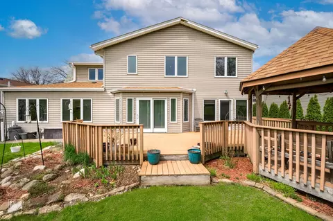 Exterior - 4285 Haman Ave, Hoffman Estates, IL 60192 photo 3 of 4