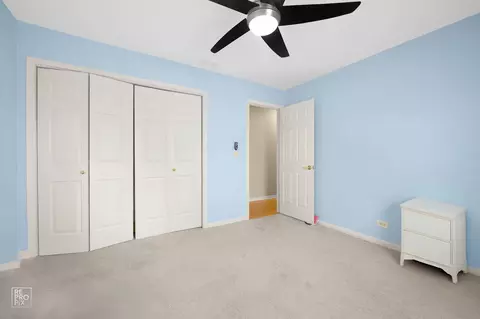 Bedroom - 4285 Haman Ave, Hoffman Estates, IL 60192 photo 3 of 4