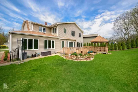 Exterior - 4285 Haman Ave, Hoffman Estates, IL 60192 photo 4 of 4