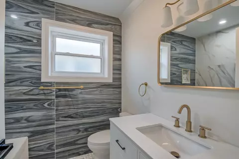 7607 W Devon Ave, Chicago, IL 60631 photo 16