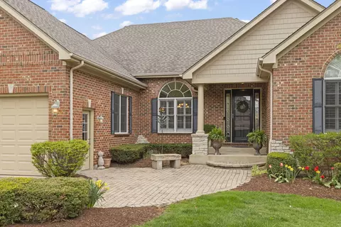 26125 Oakcrest Ln, Plainfield, IL 60585 photo 2