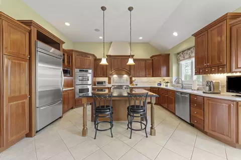26125 Oakcrest Ln, Plainfield, IL 60585 photo 8
