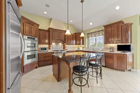 26125 Oakcrest Ln, Plainfield, IL 60585 photo 9