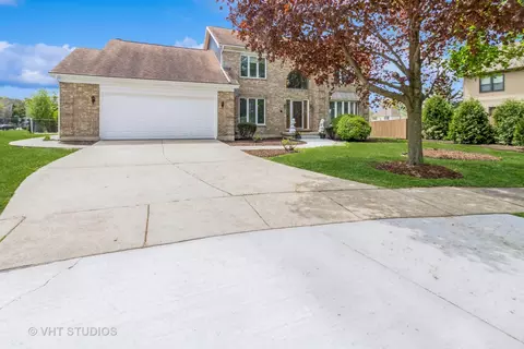1188 Parkview Ct, Carol Stream, IL 60188