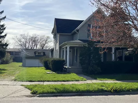 970 Victoria St, Antioch, IL 60002