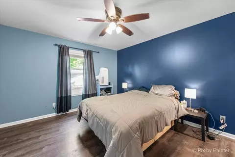 Bedroom - 5214 Abbey Dr, Mchenry, IL 60050 photo 2 of 3