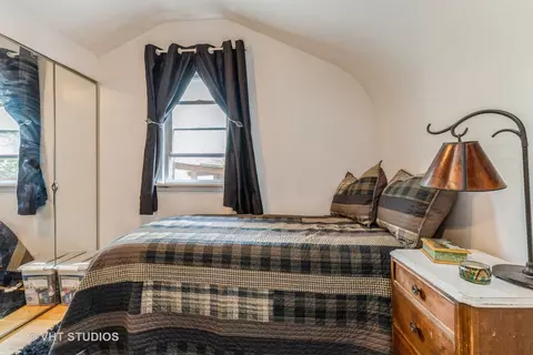 Bedroom - 4818 Roberts Rd, Mchenry, IL 60051 photo 2 of 2