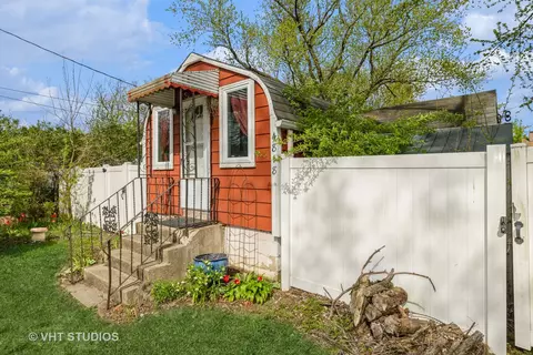 Exterior - 4818 Roberts Rd, Mchenry, IL 60051 photo 1 of 2