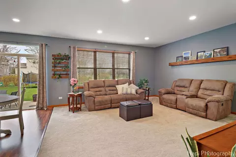 1701 Dundalk Ln, Mchenry, IL 60050 photo 7