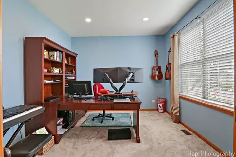 1701 Dundalk Ln, Mchenry, IL 60050 photo 5