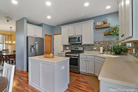 1701 Dundalk Ln, Mchenry, IL 60050 photo 11