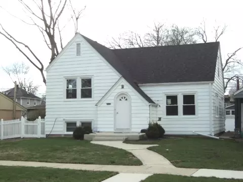 3838 Woodside Ave, Brookfield, IL 60513