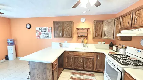 2205 Daffodil Dr, Crest Hill, IL 60403 photo 11