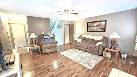 2205 Daffodil Dr, Crest Hill, IL 60403 photo 17