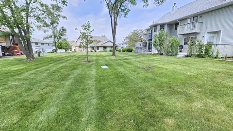2205 Daffodil Dr, Crest Hill, IL 60403 photo 6