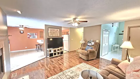 2205 Daffodil Dr, Crest Hill, IL 60403 photo 15