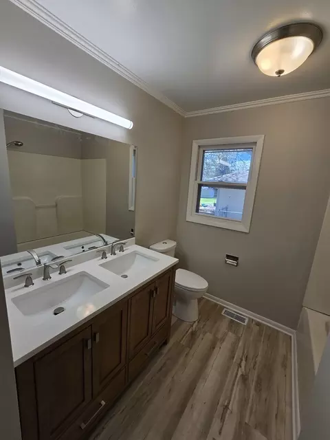 Bath - 612 S Broadway St, Mchenry, IL 60050 photo 1 of 2