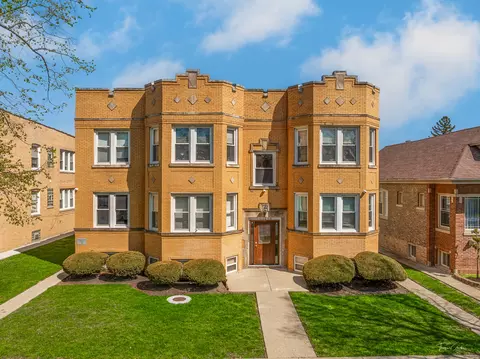 5142 W Nelson St #1, Chicago, IL 60641