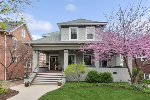 4038 W Warwick Ave, Chicago, IL 60641