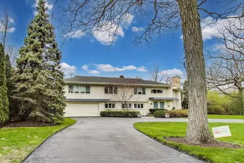 1177 Oak Ridge Dr, Glencoe, IL 60022