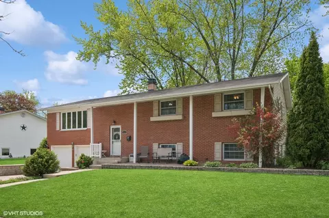 310 N Lytle Dr, Palatine, IL 60074