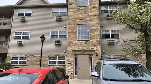 1524 W Sand Bar Ct #2A, Round Lake, IL 60073