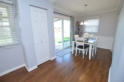 4910 Bonner Dr, Mchenry, IL 60050 photo 7
