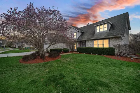 440 Meyerson Way, Wheeling, IL 60090