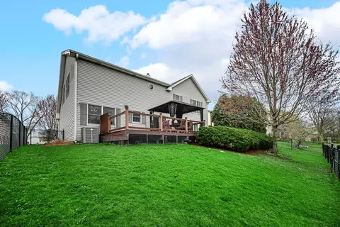 440 Meyerson Way, Wheeling, IL 60090 photo 2