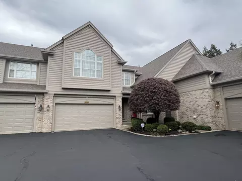 6210 Edgebrook Ln, Indian Head Park, IL 60525