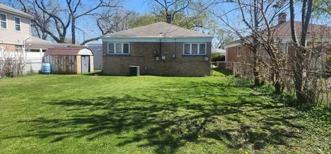 Exterior - Undisclosed, Chicago, IL 60652 photo 2 of 6