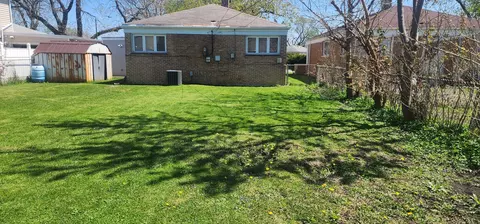 Exterior - Undisclosed, Chicago, IL 60652 photo 3 of 6